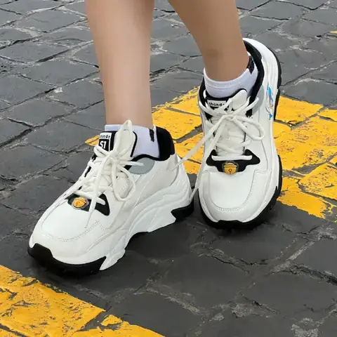 Chân To Có Hợp Đi Giày Converse Không? Giải Đáp Chi Tiết & Bí Kíp Chọn Size Chuẩn