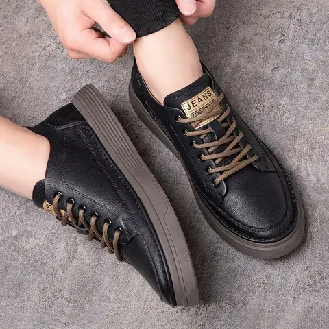 Top 5 Mẫu Sneaker Cho Nữ Chân To: Giải Pháp Hoàn Hảo Che Khuyết Điểm Vừa Tôn Dáng