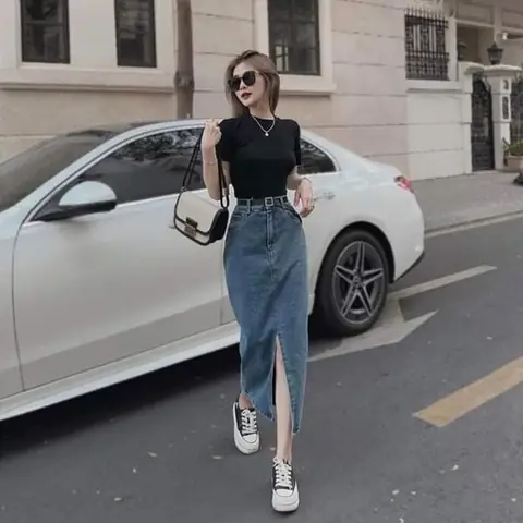 Cẩm Nang 10+ Cách Phối Chân Váy Jean Dài Với Giày Dép Giúp Hack Dáng Và Nâng Tầm Phong Cách