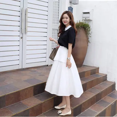 Phối Đồ Chuẩn Style: Chân Váy Xòe Kết Hợp Với Giày Gì Để Nổi Bật?