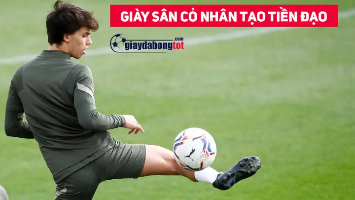Top 5 Giày Có Nhân Tạo Tốt Nhất Cho Tiền Đạo: Đánh Giá Chi Tiết Từ Chuyên Gia