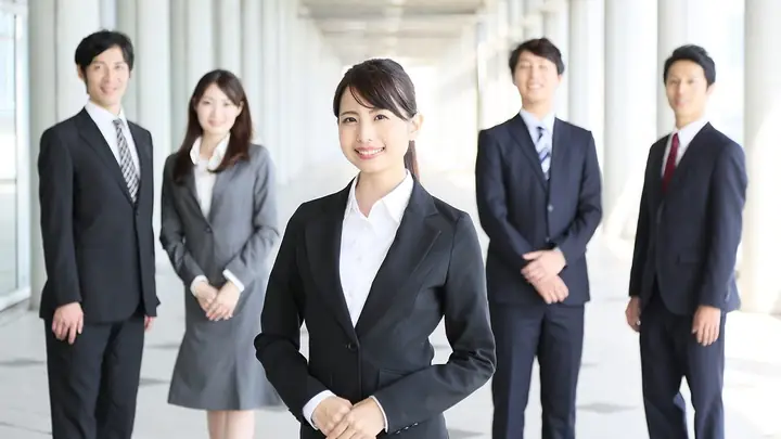Hướng Dẫn Chi Tiết: Các Loại Giày Nên Chọn Cho Buổi Đi Xin Việc