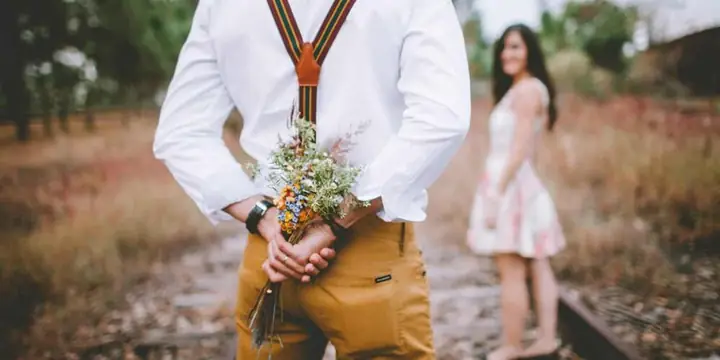 Con Gái Chú Ý Đàn Ông Nhờ Đôi Giày: Những Bí Quyết Tạo Ấn Tượng Khó Phai Con Gái Chú Ý Đàn Ông Nhờ Đôi Giày: Những Bí Quyết Tạo Ấn Tượng Khó Phai
