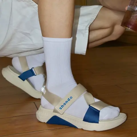 Con Gái Thường Đi Giày Size Bao Nhiêu?