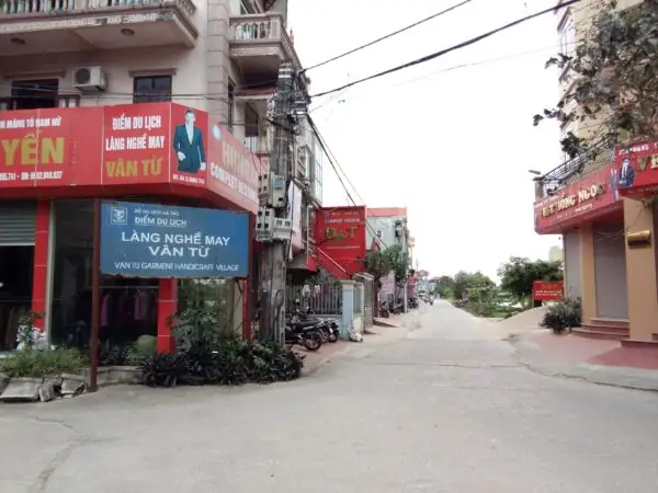 Đánh Giá Chi Tiết Về Cơ Sở Sản Xuất Giày Da Phú Xuyên: Uy Tín, Chất Lượng Và Giá Trị