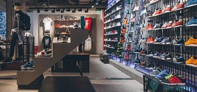 Top 9 Cửa Hàng Giày Adidas Chính Hãng Uy Tín Nhất Tại Tp.hcm