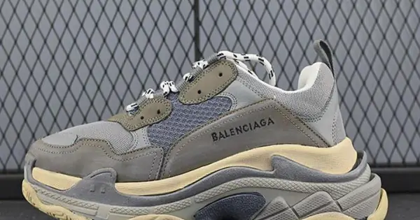 Bảng So Sánh Các Phân Khúc Giày Balenciaga Triple S Rep 1:1 Và Authentic