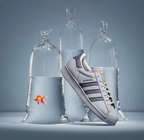 Đánh Giá Adidas Superstar: Liệu 'vỏ Sò' Huyền Thoại Có Xứng Đáng Trong Tủ Giày Của Bạn?