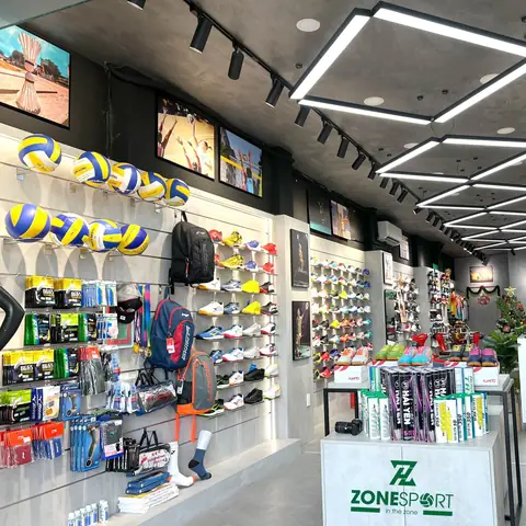 Đánh Giá Chi Tiết Giày Bóng Chuyền Asics Cao Cổ Chính Hãng: Lựa Chọn Nào Cho Phong Cách Và Hiệu Suất?