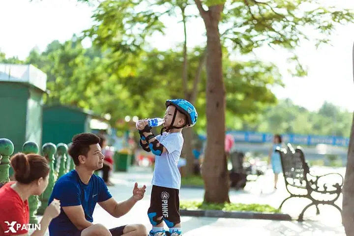 Đánh Giá Chi Tiết Giày Cao Gót Của Trẻ Em 7 Tuổi: Có Nên Cho Bé Sử Dụng?