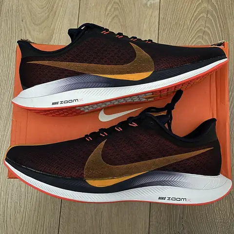 Đánh Giá Chi Tiết Giày Chạy Bộ Nike Air Zoom Pegasus 35: Lựa Chọn Của Vận Động Viên Đa Năng Đánh Giá Chi Tiết Giày Chạy Bộ Nike Air Zoom Pegasus 35: Lựa Chọn Của Vận Động Viên Đa Năng