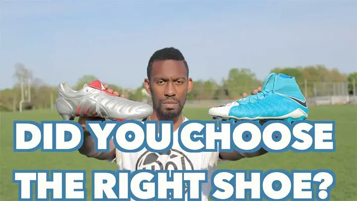 Giày Đá Bóng Nên Mang Rộng Hay Chật: Lựa Chọn Nào Cho Phong Độ Tối Ưu?