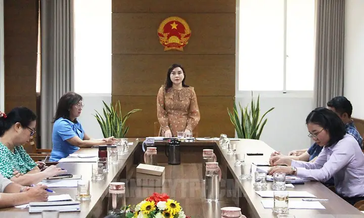 Đánh Giá Chi Tiết Giày Da Thời Trang Nam Nữ Vĩnh Hội: Nên Mua Loại Nào?