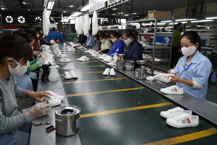 Top 10 Mẫu Giày Dép Việt Nam Xuất Khẩu Chất Lượng Tại Hà Nội