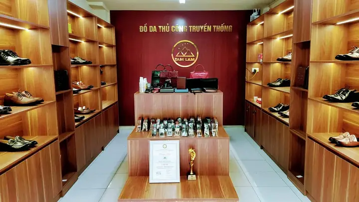 Review 5 Mẫu Giày Lười Da Lộn Nam Ở Hà Nội: Nên Mua Của Hãng Nào?