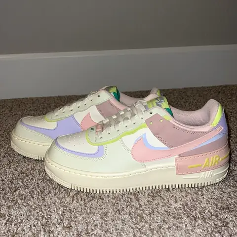 Đánh Giá Chi Tiết Giày Nike Air Force 1 Shadow Pale Ivory: Liệu Có Xứng Đáng Là Lựa Chọn Cho Phái Nữ?