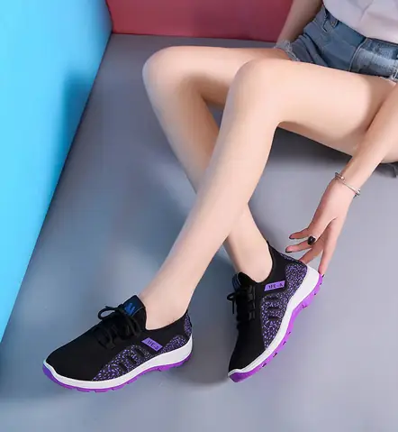 Top 10 Giày Thể Thao Nữ Đế Cao Hàn Quốc: Phối Đồ Đẹp, Năng Động Và Sang Chảnh