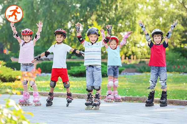 Giày Trượt Băng Nghệ Thuật Có Bao Nhiêu Bánh Xe? Tìm Hiểu Cấu Trúc Và Các Dòng Sản Phẩm Phổ Biến