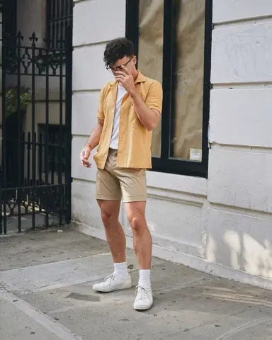 Các Mix Quần Short Với Giày Thể Thao Nam & Nữ Chuẩn Style Đỉnh Cao Các Mix Quần Short Với Giày Thể Thao Nam & Nữ Chuẩn Style Đỉnh Cao