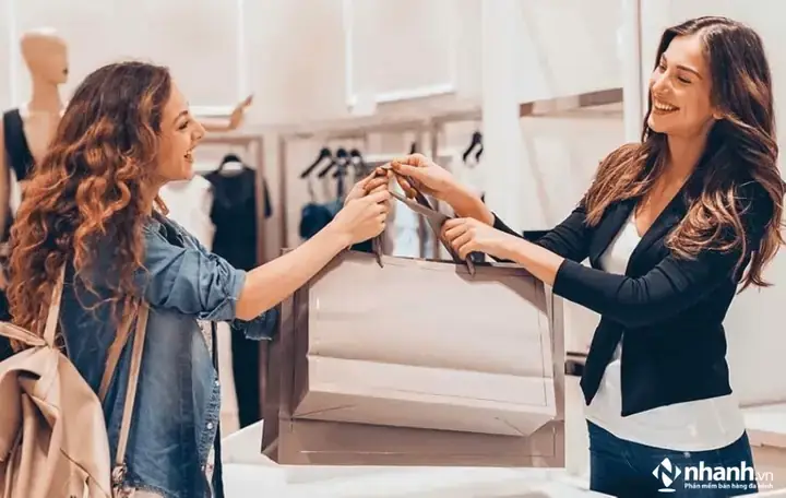 Kinh Nghiệm Mở Shop Giày Thể Thao: Bao Nhiêu Vốn Là Đủ?