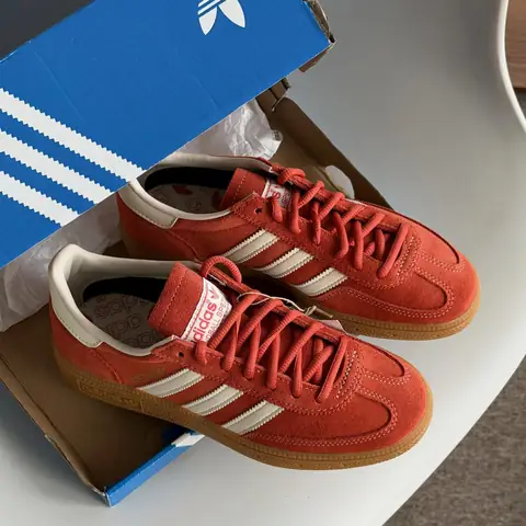 Top 10+ Địa Chỉ Mua Giày Adidas Chính Hãng Ở Đâu Tphcm Uy Tín Nhất 2026