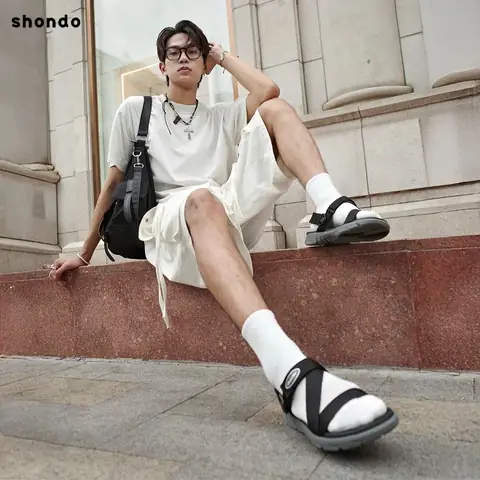 Top 8+ Mẫu Giày Dễ Phối Đồ Cho Nam: Phong Cách Nào Đang Thịnh Hành?