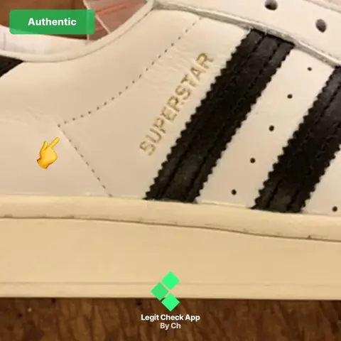 Cẩm Nang Toàn Tập: Phân Biệt Giày Adidas Superstar Chính Hãng Và Hàng Fake