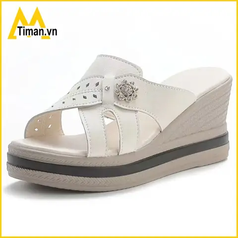 Top 10 Shop Bán Giày Đế Xuồng Đẹp, Chất Lượng Nhất Tại Tphcm
