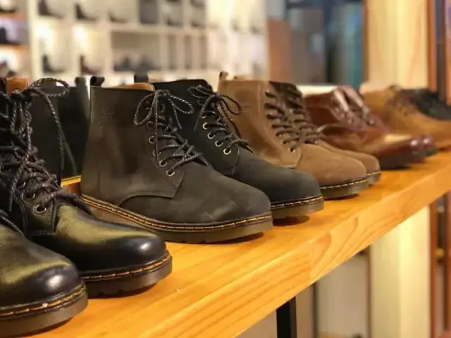 Top 5 Shop Bán Giày Nam Đẹp, Uy Tín Nhất Tại Nha Trang