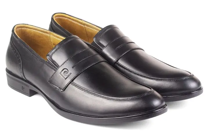 Top 10 Shop Giày Dép Cho Nam Giới Uy Tín Chất Lượng (2026)