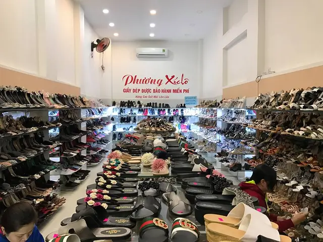 Top 10 Shop Giày Dép Xích Lô Gò Vấp Uy Tín, Chất Lượng Nhất Hiện Nay