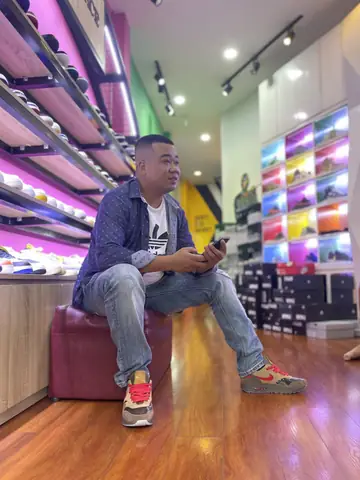 Khám Phá Top Cửa Hàng Giày Nike Chính Hãng Tại Bình Dương: Đâu Là Lựa Chọn Uy Tín?