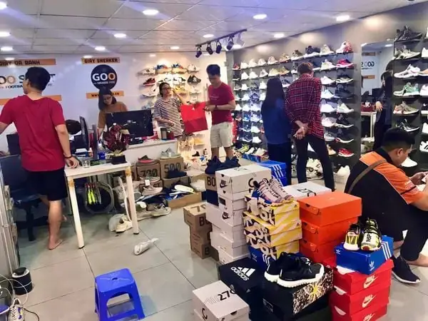 Top 7 Shop Giày Thể Thao Nam Ở Gò Vấp: Review Chi Tiết & Kinh Nghiệm Chọn Mua