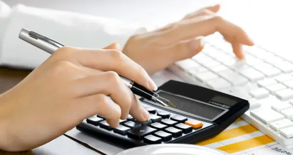 Cẩm Nang Toàn Tập Về Thuế Nhập Khẩu Giày Dép Vào Việt Nam Cho Người Mới Bắt Đầu