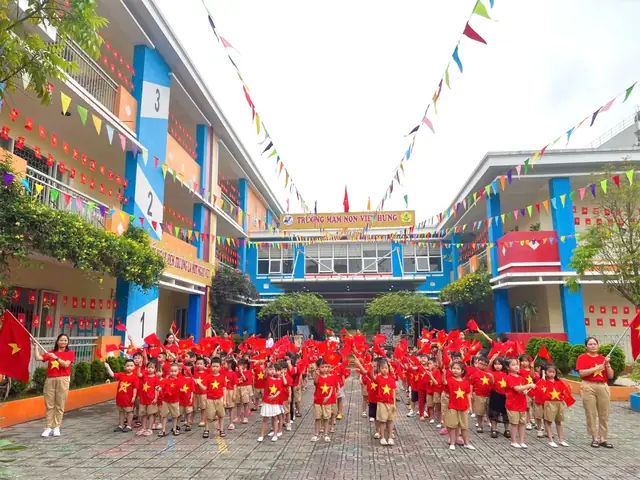 Truyện Cổ Tích Việt Nam Đôi Giày Đỏ: Bài Học Giá Trị Vượt Thời Gian