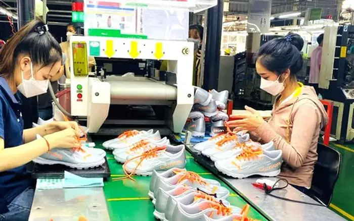Ngành Dệt May & Giày Da: Tổng Quan Toàn Diện Về Chuỗi Giá Trị, Xu Hướng & Cơ Hội