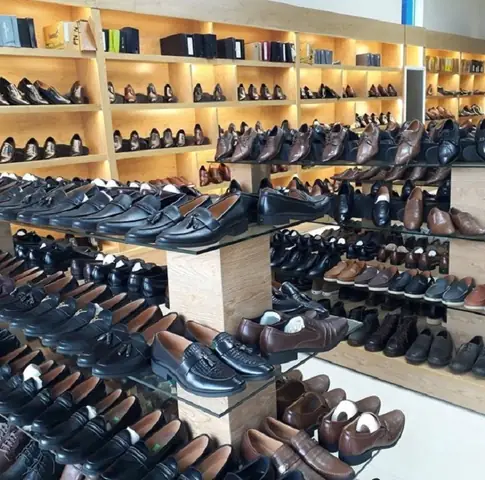 Đánh Giá Chi Tiết Cơ Sở Giày Phú Yên Phú Xuyên Hà Nội: Trải Nghiệm Mua Sắm Thực Tế