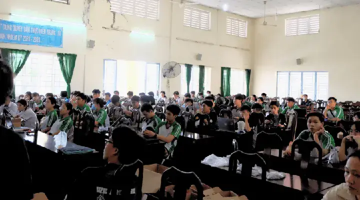 Cơ Sở Sản Xuất Giày Da Dũng Cần Thơ: Đánh Giá Toàn Diện Về Chất Lượng Và Dịch Vụ