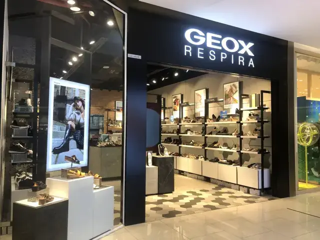 Top 5 Cửa Hàng Bán Giày Geox Vincom Bà Triệu Uy Tín Nhất