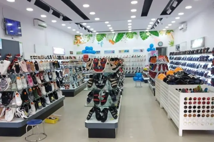 Top 5 Cửa Hàng Giày Thể Thao Uy Tín Ở Quận 9