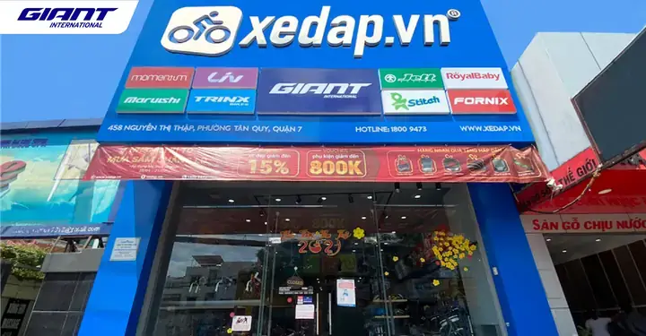 Đánh Giá Chi Tiết Cửa Hàng Giày Trên Số Nguyễn Thị Thập Quân 7: Trải Nghiệm Mua Sắm Thực Tế