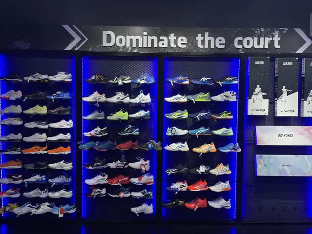 Top 10 Cửa Hàng Giày Tennis Adidas Chính Hãng Uy Tín Nhất Tại Tp.hcm