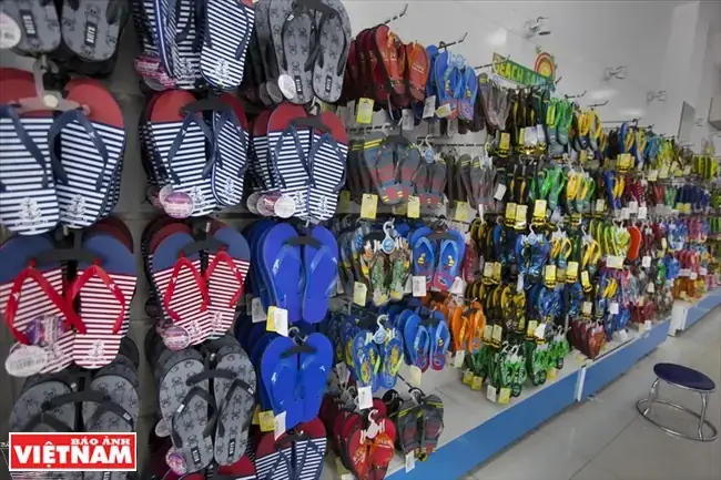 Top 10 Doanh Nghiệp Tiền Thân Từ Sản Xuất Giày Cao Su Và Hành Trình Vươn Lên