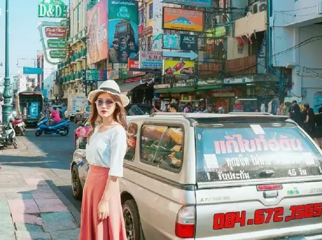 Du Lịch Thái Lan Nên Đi Dép Hay Giày? Đánh Giá Chi Tiết Từ A-z
