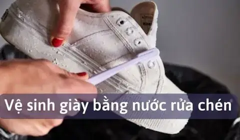 Cách Dùng Cồn Pha Nước Rửa Bát Để Đánh Giày Đúng Cách
