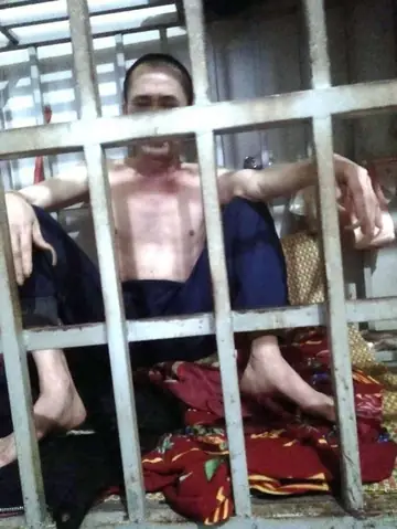Giải Cứu Người Đàn Ông Bị Vợ Nhốt Cũi Sắt: Các Bước Xử Lý Khẩn Cấp An Toàn