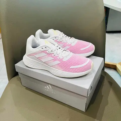 Top 5 Địa Chỉ Mua Giày Adidas Nữ Chính Hãng Uy Tín Nhất Tại Hà Nội