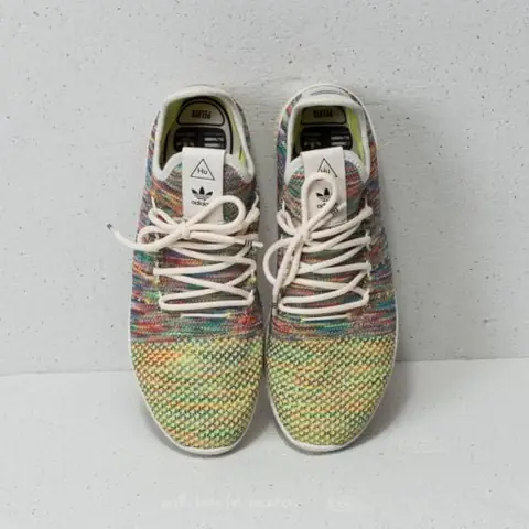 Đánh Giá Chi Tiết Giày Adidas Pharrell Williams Tennis Hu Primeknit Shoes: Có Đáng Đồng Tiền?