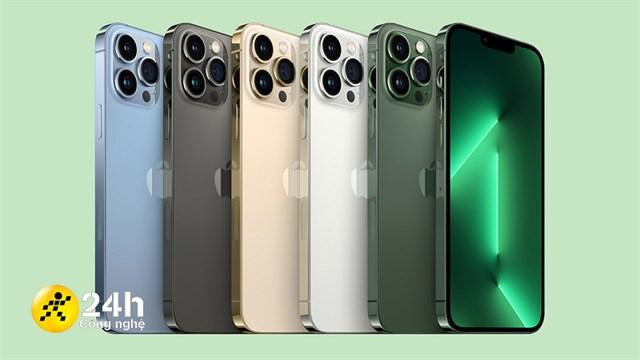 Cận cảnh iPhone 13 Pro Max màu xanh lá Alpine Green đầy cuốn hút và mới lạ.