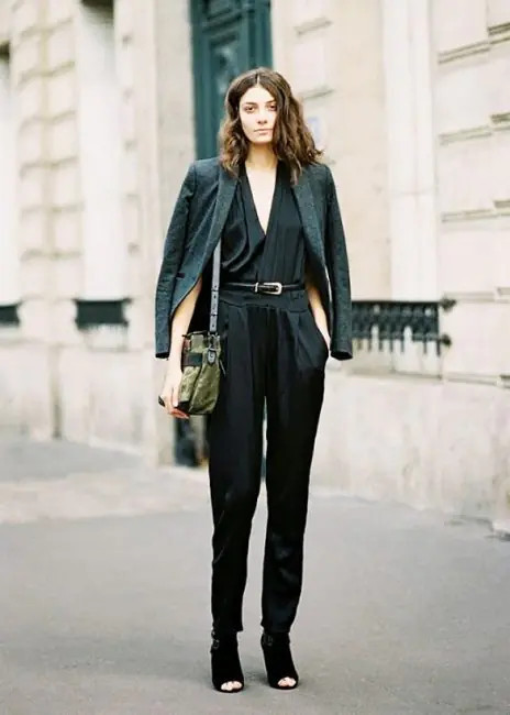 Jumpsuit phối cùng blazer - bộ đôi hoàn hảo cho thời trang công sở